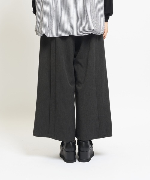 gomme（ゴム）の「サーモストレッチ　フロントスリットパンツ2（その他パンツ・レディース・チャコール/ブラック・MEDIUM）」の22枚目の写真