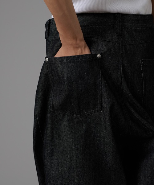 kutir(クティール)の「HATOME STUDS DESIGN RIGID BAGGY DENIM PANTS/ハトメスタッズデザインリジットバギーデニムパンツ(デニムパンツ・メンズ・インディゴブルー/ブラック・LARGE/SMALL/MEDIUM)」の15枚目の写真