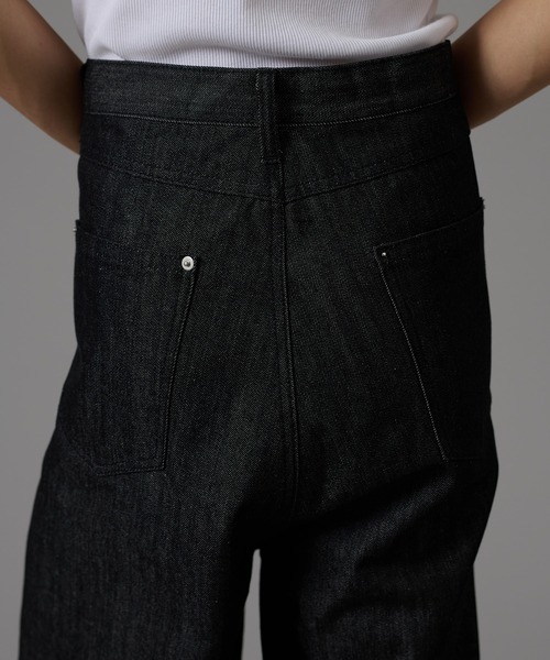 kutir(クティール)の「HATOME STUDS DESIGN RIGID BAGGY DENIM PANTS/ハトメスタッズデザインリジットバギーデニムパンツ(デニムパンツ・メンズ・インディゴブルー/ブラック・LARGE/SMALL/MEDIUM)」の12枚目の写真