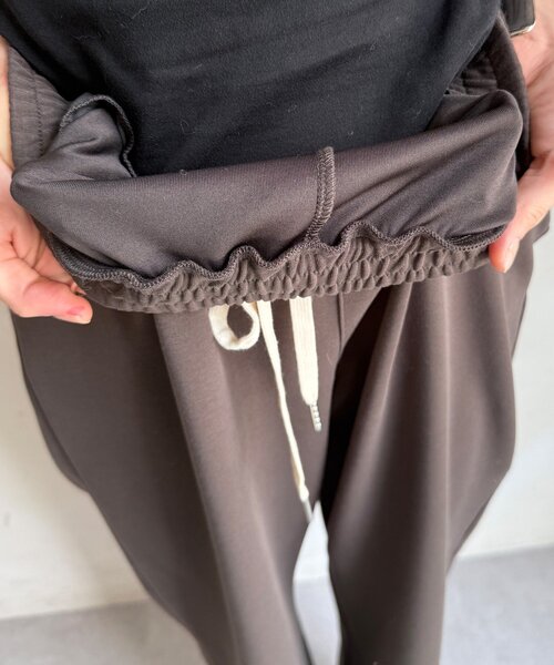 DouDou(ドゥドゥ)の「【WEB限定】ロゴトラックパンツ(その他パンツ・レディース・ブラウン/ベージュ/チャコールグレー・FREE)」の20枚目の写真