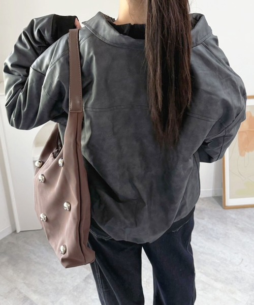 Jewelobe(ジュエローブ)の「ヴィンテージライクシンセティックレザーブルゾン(ブルゾン・レディース・ブラウン/ブラック・FREE)」の19枚目の写真