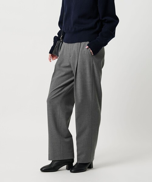 BEAUTY&YOUTH UNITED ARROWS（ビューティーアンドユースユナイテッドアローズ）の「タックテーパードパンツ ウォッシャブル（スラックス・レディース・ブラック/グレー系/モカ・M/XS/S/L）」の4枚目の写真