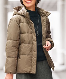 BELLUNA PLUS（ベルーナ）の「軽やか仕立て中綿ショート丈ジャケット（テーラードジャケット・レディース）」