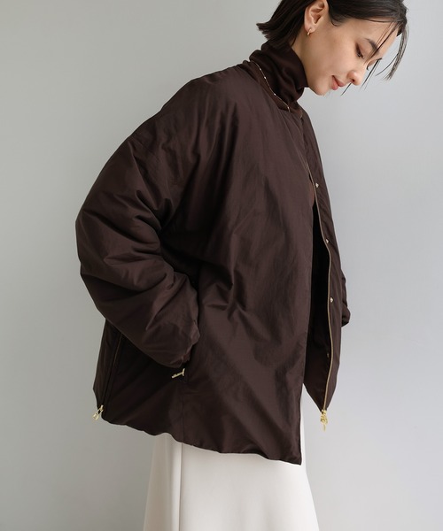 ノーカラーサイドジップダウンジャケット（ダウンジャケット/コート