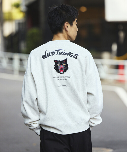 WILD THINGS(ワイルドシングス)の「限定展開 WILD THINGS×FREAK'S STORE/ワイルドシングス 別注 ビッグシルエット キャットモチーフ 刺繍ワッペン クルーネックスウェット(スウェット・メンズ・アッシュグレー/グリーン/ネイビー/スミクロ・SMALL/MEDIUM/LARGE)」の16枚目の写真