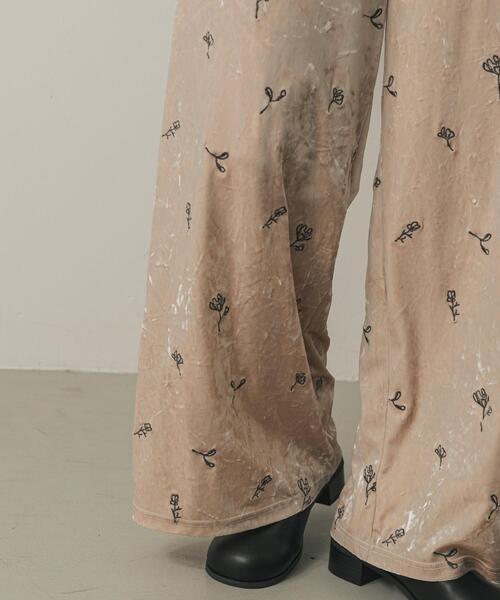 SENSE OF PLACE by URBAN RESEARCH（センスオブプレイスバイアーバンリサーチ）の「ベロアシシュウパンツ（その他パンツ・レディース・ベージュ/ネイビー・ONE）」の21枚目の写真