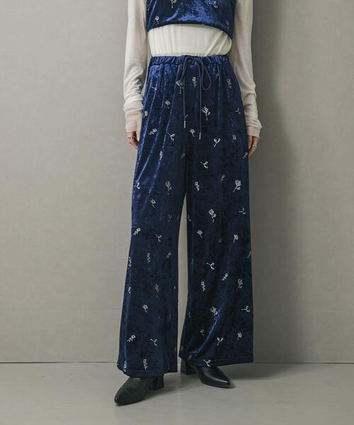 SENSE OF PLACE by URBAN RESEARCH（センスオブプレイスバイアーバンリサーチ）の「ベロアシシュウパンツ（その他パンツ・レディース・ベージュ/ネイビー・ONE）」の13枚目の写真