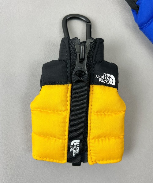 THE NORTH FACE(ザノースフェイス)の「【THE NORTH FACE】ノースフェイス 韓国限定 WHITE LABEL NUPTSE VEST KEY RING ヌプシ ベスト キーリング(キーホルダー・メンズ・ブラック/レッド/イエロー/ロイヤルブルー・FREE)」の4枚目の写真