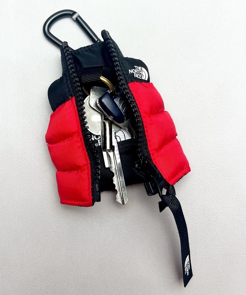 THE NORTH FACE(ザノースフェイス)の「【THE NORTH FACE】ノースフェイス 韓国限定 WHITE LABEL NUPTSE VEST KEY RING ヌプシ ベスト キーリング(キーホルダー・メンズ・ブラック/レッド/イエロー/ロイヤルブルー・FREE)」の7枚目の写真