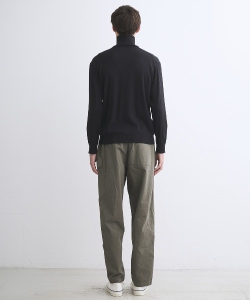 three dots(スリードッツ)の「コットンカシミヤ クルーネック(ニット/セーター・メンズ・ブラック/ブルー系その他/グレー系その他・MEDIUM/SMALL/LARGE)」の9枚目の写真