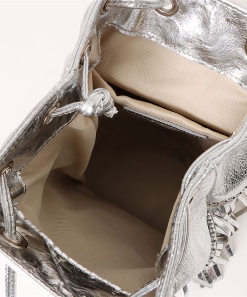 marco masi（マルコマージ）の「【MARCO MASI/マルコ・マージ】巾着　ショルダーバッグ　バケツバッグ　フリンジバッグ（ショルダーバッグ・レディース・ブラック/シルバー/ベージュ系その他・FREE）」の4枚目の写真