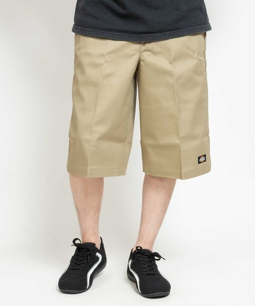 Dickies(ディッキーズ)の「POCKET WORK SHORT (42283) / ワークショーツ(チノパンツ・メンズ・ブラック/カーキ/レッド・30inch/32inch/34inch)」の1枚目の写真