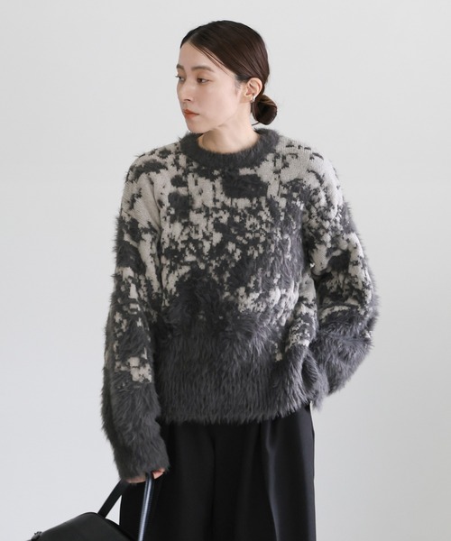 select MOCA(セレクトモカ)の「ニュアンスフェザーデザインニット(ニット/セーター・レディース・チャコールグレー/グレイッシュベージュ・FREE)」の17枚目の写真