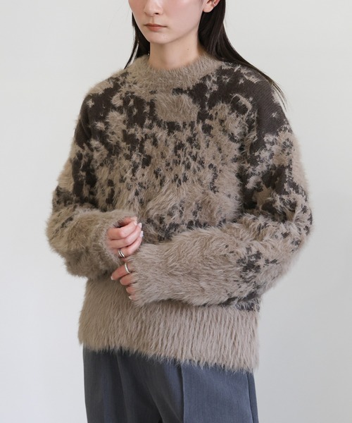 select MOCA(セレクトモカ)の「ニュアンスフェザーデザインニット(ニット/セーター・レディース・チャコールグレー/グレイッシュベージュ・FREE)」の5枚目の写真