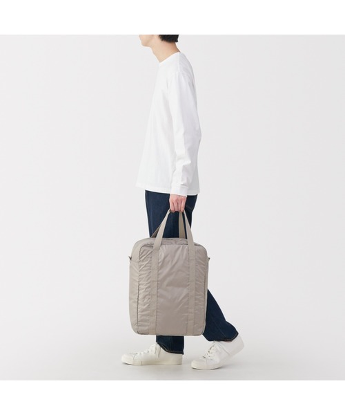 無印良品（ムジルシリョウヒン）の「たためる　撥水　縦型ボストンバッグ（ボストンバッグ・レディース・カーキ/ブラック・FREE）」の19枚目の写真