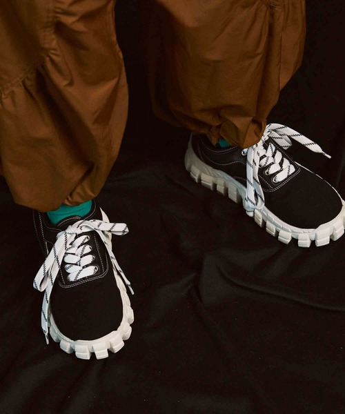 MAISON SPECIAL（メゾンスペシャル）の「《UNISEX》【SPECIAL SHOES FACTORY COLLABORATION】Rattling Sole Authentic Canvas Sneakers/ラトリングソールオーセンティックキャンバススニーカー【MAISON SPECIAL/メゾンスペシャル】（スニーカー・メンズ・マルチ/ブラック・28.5/25.5/26.5/27.5）」の12枚目の写真