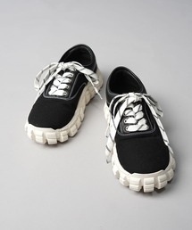 MAISON SPECIAL（メゾンスペシャル）の「《UNISEX》【SPECIAL SHOES FACTORY COLLABORATION】Rattling Sole Authentic Canvas Sneakers ラトリングソールオーセンティックキャンバススニーカー【MAISON SPECIAL メゾンスペシャル】（スニーカー）」