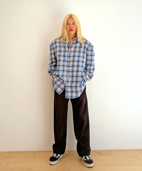 HOLIDAY（ホリデイ）の「CHECK PADDED SHOULDER DAMAGE BIG SHIRT チェックパディッドショルダーダメージビッグシャツ（シャツ/ブラウス・レディース・ブルー・ONE SIZE）」の13枚目の写真