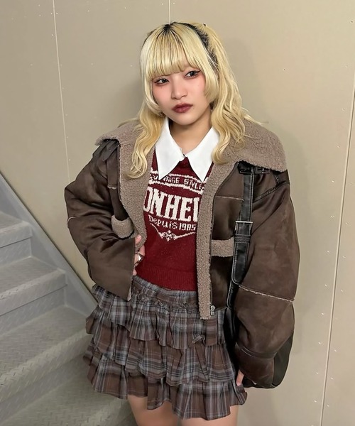 SPINNS（スピンズ）の「スタイル盛れ確定☆ショートムートンブルゾン/5色展開（ムートンコート・レディース・ベージュ/アイボリー/ブラック/ブラウン/チャコール・ONESIZE）」の19枚目の写真