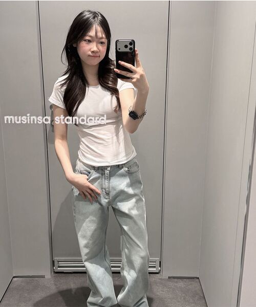 MUSINSA STANDARD WOMAN（ムシンサスタンダードウーマン）の「[クールタンダード] ウィメンズ ワイドデニムパンツ [ライトインディゴ]（デニムパンツ・レディース・その他・24/25/26/27/28/29）」の10枚目の写真