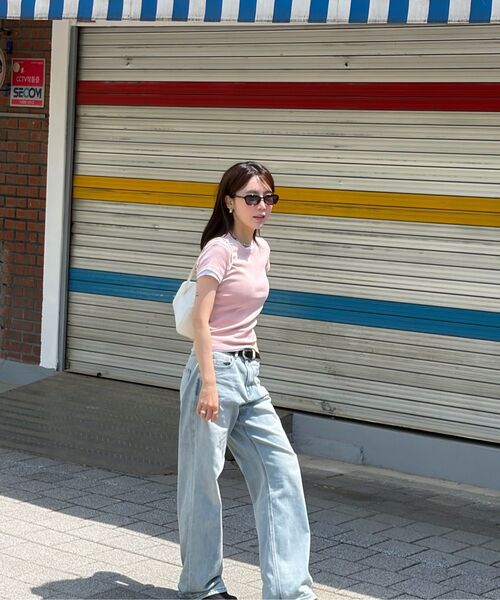 MUSINSA STANDARD WOMAN（ムシンサスタンダードウーマン）の「[クールタンダード] ウィメンズ ワイドデニムパンツ [ライトインディゴ]（デニムパンツ・レディース・その他・24/25/26/27/28/29）」の16枚目の写真