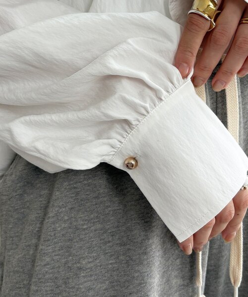 DouDou（ドゥドゥ）の「ギャザーチュニックブラウス（シャツ/ブラウス・レディース・チャコールグレー/オフホワイト/カーキ・FREE）」の11枚目の写真