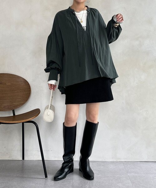 DouDou（ドゥドゥ）の「ギャザーチュニックブラウス（シャツ/ブラウス・レディース・チャコールグレー/オフホワイト/カーキ・FREE）」の13枚目の写真