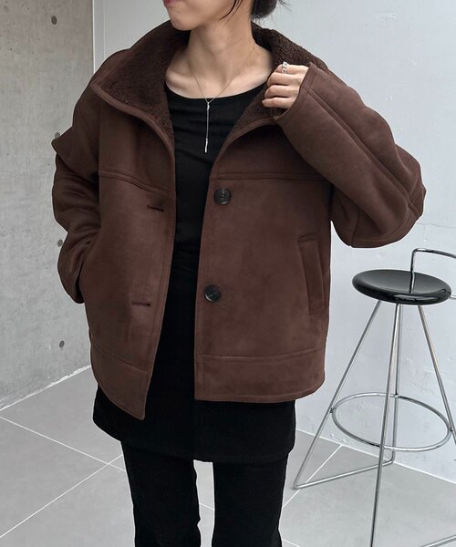 CAPRICIEUX LE'MAGE（カプリシューレマージュ）の「スエードボアミドルコート（その他アウター・レディース・ブラウン/ベージュ・38/36）」の6枚目の写真