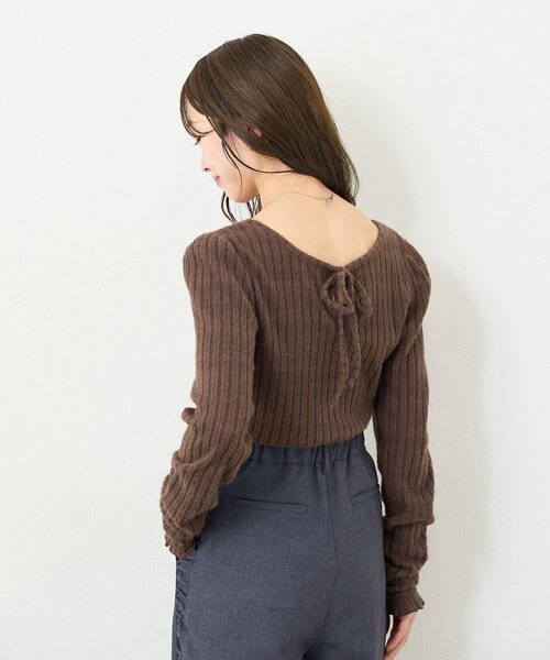 Kastane（カスタネ）の「【一部店舗限定/4色展開/前後2WAY】B シャギーカットギャザースリーブトップス（Tシャツ/カットソー・レディース・アイボリー/ブラック/ブラウン/ホワイト系その他・FREE）」の21枚目の写真