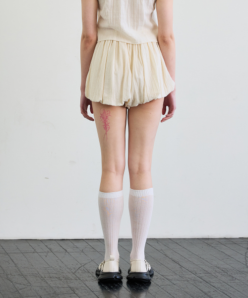 ARI(アリ)の「CUDDLY BALLOON SKIRT PANTS / BEIGE(スカート・レディース・ベージュ・FREE)」の3枚目の写真