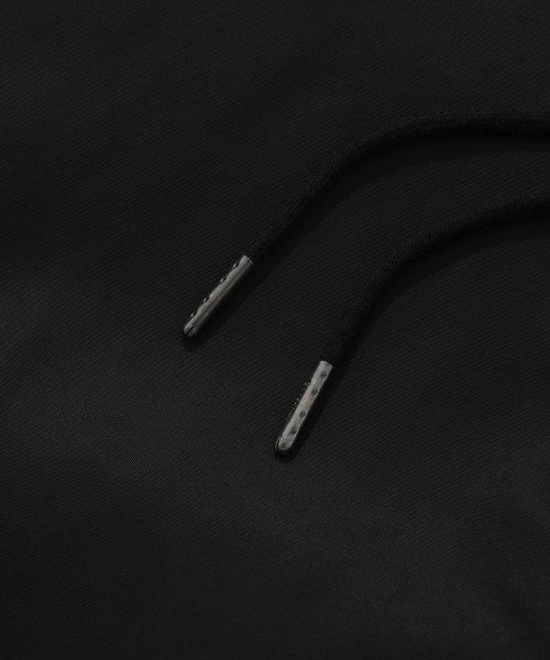 COVERNAT(カバーナット)の「スポーツクラブフードパーカージャケットブラック(ナイロンジャケット・レディース・その他・LARGE/MEDIUM/SMALL/X-LARGE)」の6枚目の写真