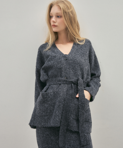 CITTA（シータ）の「Soft Wool Over Hairy Knit Cardigan_CTK234(Charcoal)（カーディガン/ボレロ・レディース・チャコール・FREE）」の4枚目の写真