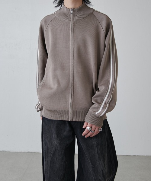 Lui's（ルイス）の「VISミラノリブトラックジャケット（ブルゾン・メンズ・モカ/ブラック・S/M）」の2枚目の写真