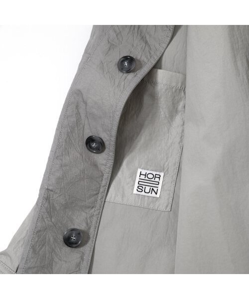 HORLISUN(ホーリーサン)の「Capital Crease Front Jacket Light Gray(ナイロンジャケット・レディース・その他・LARGE)」の6枚目の写真