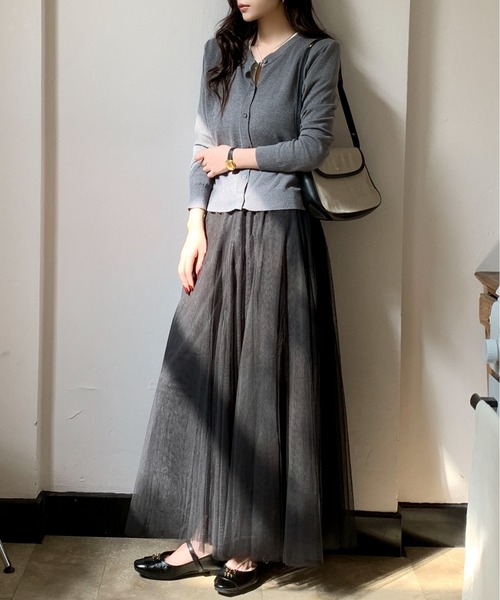 Maison Calme(メゾンカルム)の「【26年春夏新作】ふわもちベーシッククルーネックボタンカーディガン オフィス 通勤 カジュアル(カーディガン/ボレロ・レディース・オートミール/グレー/ブラック/ブラウン・M/L)」の15枚目の写真