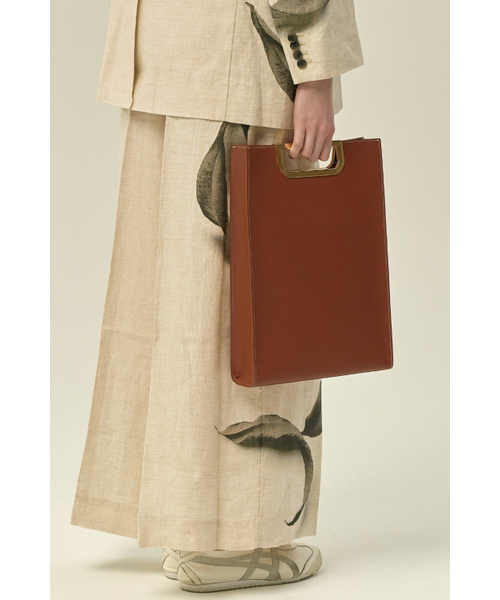 PROXY.L(プロキシエル)の「Metal Grip Slim Briefcase (Brown/Gold)(ビジネスバッグ・メンズ・その他・FREE)」の3枚目の写真