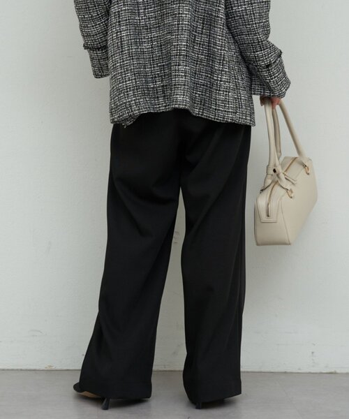 GALLARDAGALANTE（ガリャルダガランテ）の「【美シルエット】【手洗い可】タックワイドパンツ２（その他パンツ・レディース・オフホワイト/ブラック/グレー系その他・0/1）」の16枚目の写真