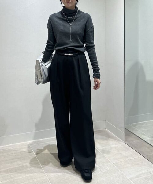 GALLARDAGALANTE（ガリャルダガランテ）の「【美シルエット】【手洗い可】タックワイドパンツ２（その他パンツ・レディース・オフホワイト/ブラック/グレー系その他・0/1）」の21枚目の写真