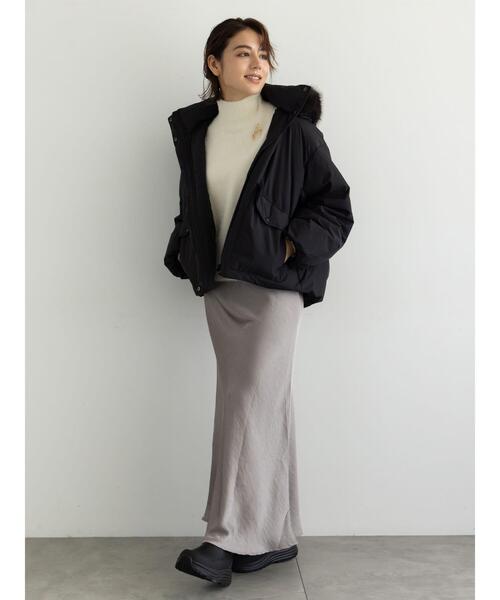Te chichi（テチチ）の「【宮本茉由着用】フードショートダウンジャケット（ノーカラージャケット・レディース・シルバーグレー/カーキ/ブラック・F）」の7枚目の写真