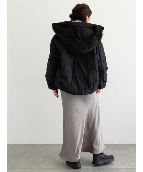 Te chichi（テチチ）の「【宮本茉由着用】フードショートダウンジャケット（ノーカラージャケット・レディース・シルバーグレー/カーキ/ブラック・F）」の8枚目の写真