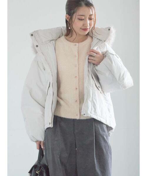 Te chichi（テチチ）の「【宮本茉由着用】フードショートダウンジャケット（ノーカラージャケット・レディース・シルバーグレー/カーキ/ブラック・F）」の13枚目の写真