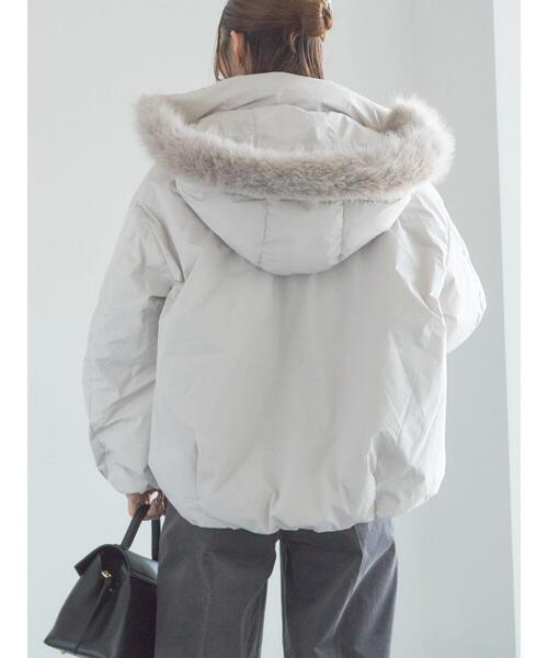 Te chichi（テチチ）の「【宮本茉由着用】フードショートダウンジャケット（ノーカラージャケット・レディース・シルバーグレー/カーキ/ブラック・F）」の15枚目の写真