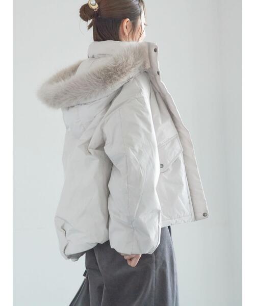 Te chichi（テチチ）の「【宮本茉由着用】フードショートダウンジャケット（ノーカラージャケット・レディース・シルバーグレー/カーキ/ブラック・F）」の16枚目の写真