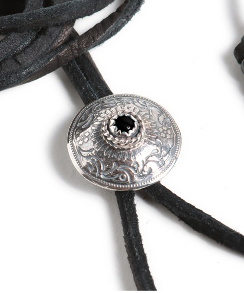 VIVIFY（ビビファイ）の「シルバー925/ネックレス/ループタイ/Phoenix 50 Sen Coin Loop Tie with Stone 古銭（ネックレス・メンズ・ターコイズブルー・FREE）」の2枚目の写真