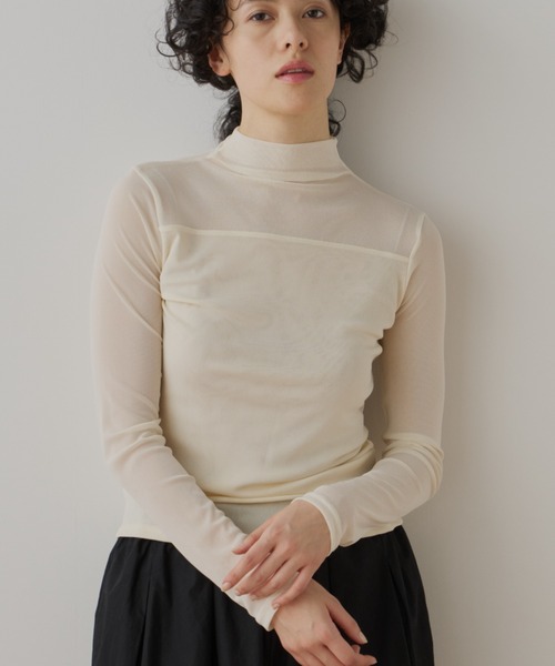 Libra Cue（リブラ キュー）の「シアータートルカットソー（Tシャツ/カットソー・レディース・ブラック/アイボリー・FREE）」の4枚目の写真