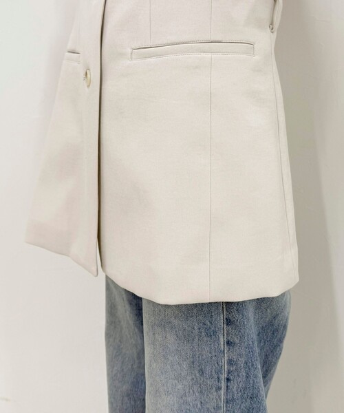 fredy emue（フレディエミュ）の「【セットアップ対応】パウダリーツイルベルト付きジレ（ベスト・レディース・ブラック/ベージュ・38）」の5枚目の写真