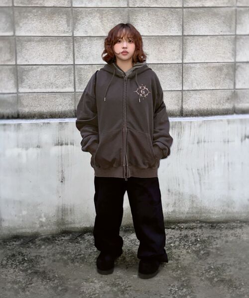 GAKKAI UNIONS(ガッカイユニオンズ)の「ヒルズピグメントフードジップアップブラウン(パーカー・メンズ・その他・S/M/L)」の11枚目の写真