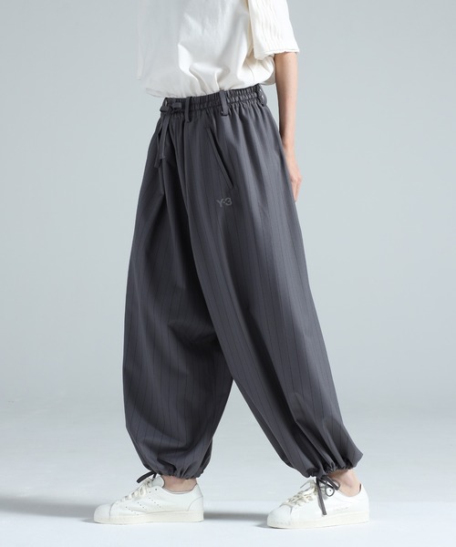 Y-3（ワイスリー）の「Y-3 REFINED WOOL CROPPED WIDE LEG PANTS（その他パンツ・メンズ・グレー・X-SMALL/SMALL/MEDIUM/LARGE/X-LARGE/XX-SMALL）」の8枚目の写真