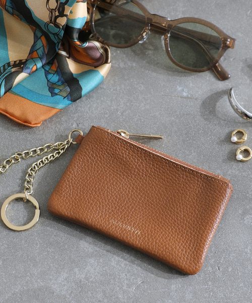 La TOTALITE（ラトータリテ）の「AULENTTI/オウレンティ レザーフラグメントケース（その他小物・レディース・キャメル/ブラック/アイボリー・FREE）」の3枚目の写真