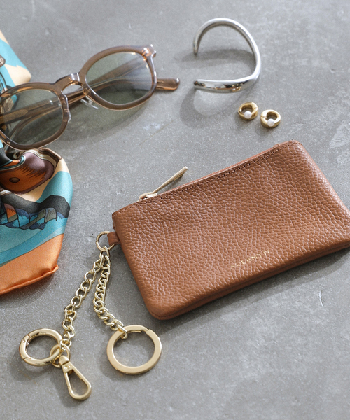 La TOTALITE（ラトータリテ）の「AULENTTI/オウレンティ レザーフラグメントケース（その他小物・レディース・キャメル/ブラック/アイボリー・FREE）」の7枚目の写真